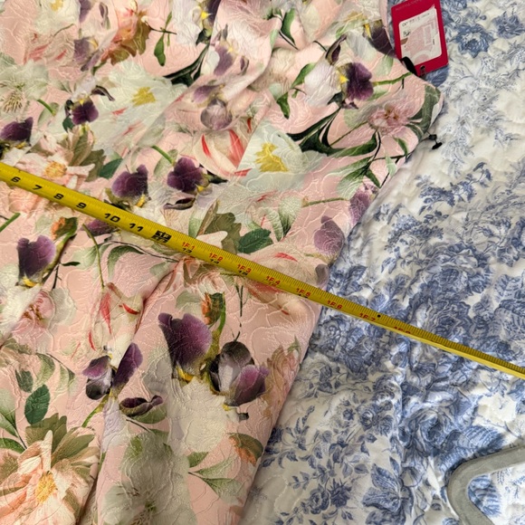 Vince Camuto Floral Print Mini Dress - Picture 9 of 13